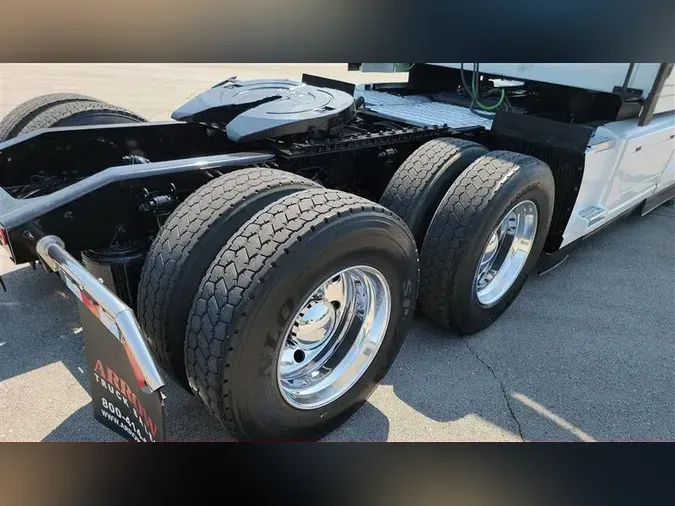 2023 MACK AN64T