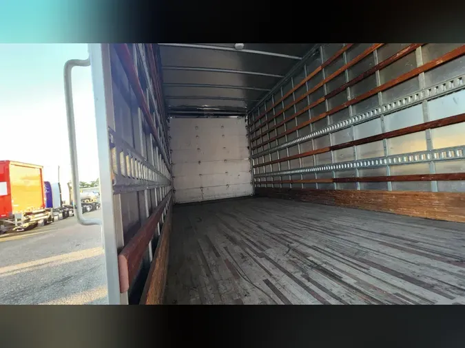 2019 Peterbilt 337