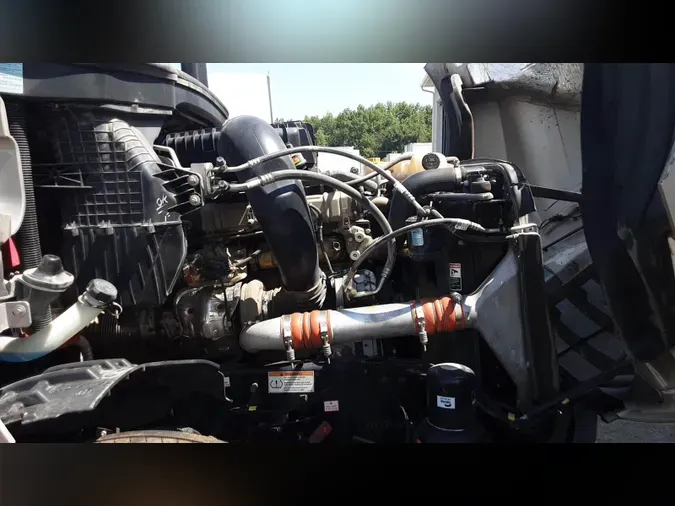 2023 Freightliner Cascadia 126a77cff0446b52ecd0f85621047ddaf7e