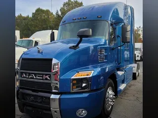 2019 Mack AN64T ANTHEM