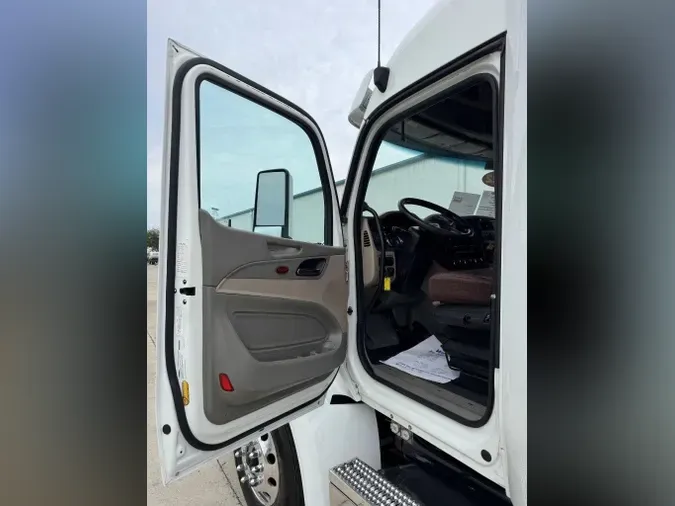 2022 Peterbilt 579a78300423814e868c8fcedc19c3aff35