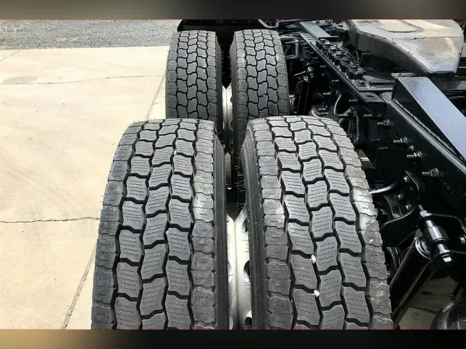2021 INT LT625 6x4