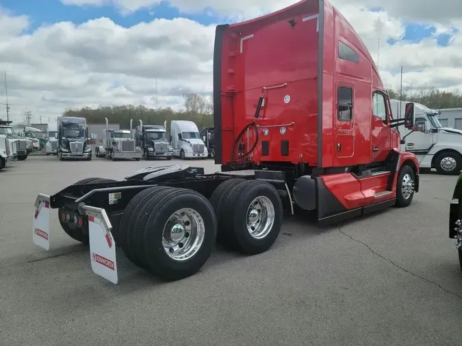 2024 Kenworth T680