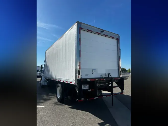 2019 FREIGHTLINER M2 106