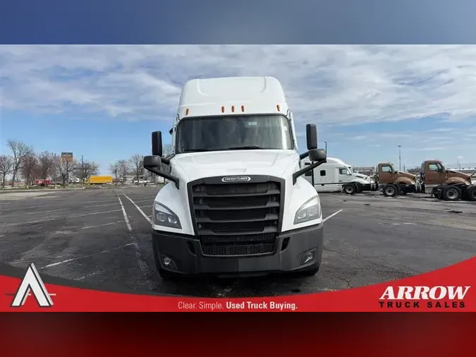 2022 FREIGHTLINER CA126