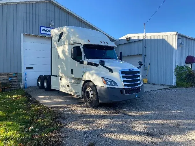 2018 Freightliner T12664STa790eb4f41867818b9ee372603acd680