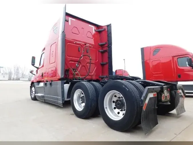 2020 Freightliner Cascadia