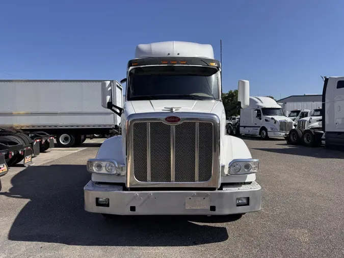 2022 Peterbilt 567