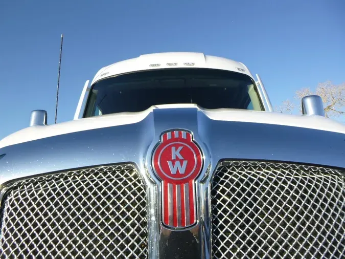 2022 Kenworth T680