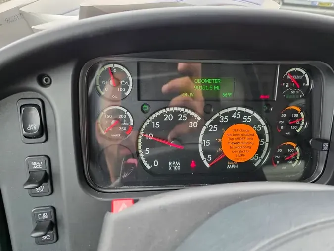 2019 FREIGHTLINER M2 106