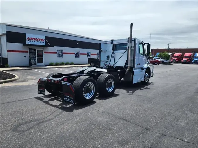 2023 VOLVO VNR64T300a79999f8e0dc47acbf883f6a6d407914