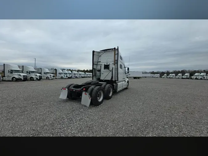 2020 Volvo VNL 760