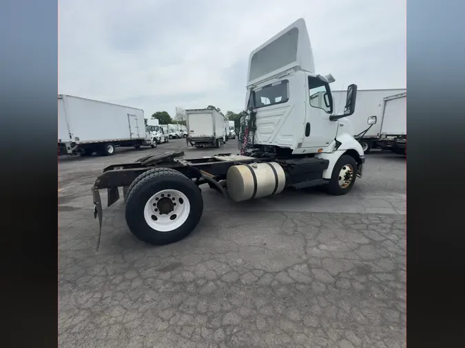 2019 NAVISTAR INTERNATIONAL RH613 DAYCAB S/A