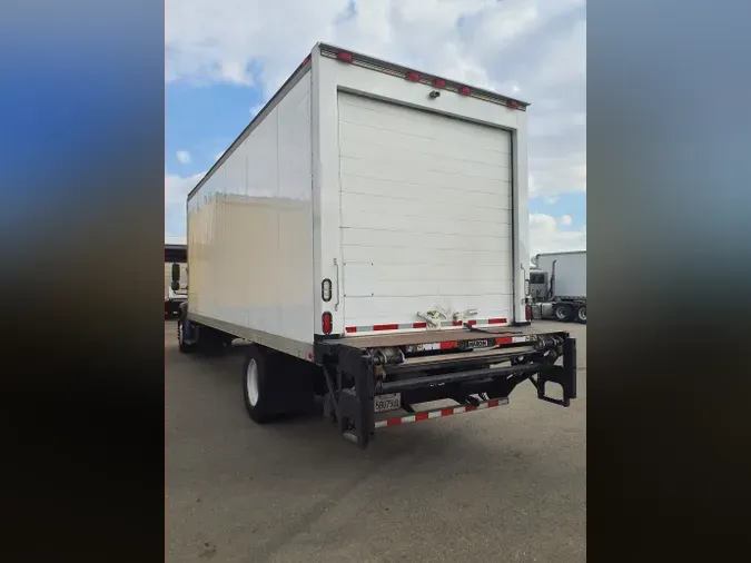 2015 FREIGHTLINER/MERCEDES M2 106