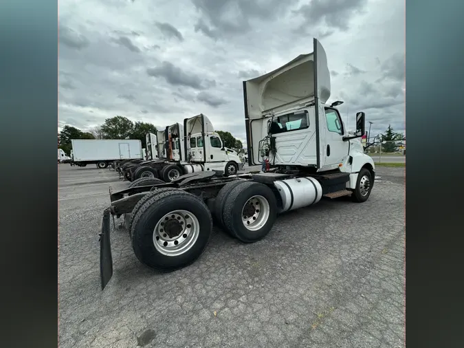 2019 NAVISTAR INTERNATIONAL LT625 DAYCAB T/A