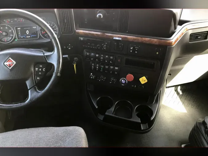 2021 INT LT625 6x4