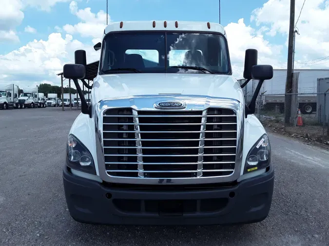 2019 FREIGHTLINER/MERCEDES CASCADIA 125