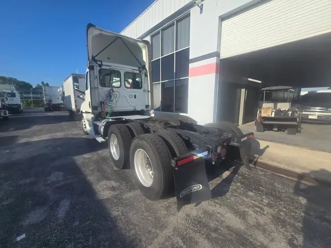 2018 FREIGHTLINER NEW CASCADIA PX12664