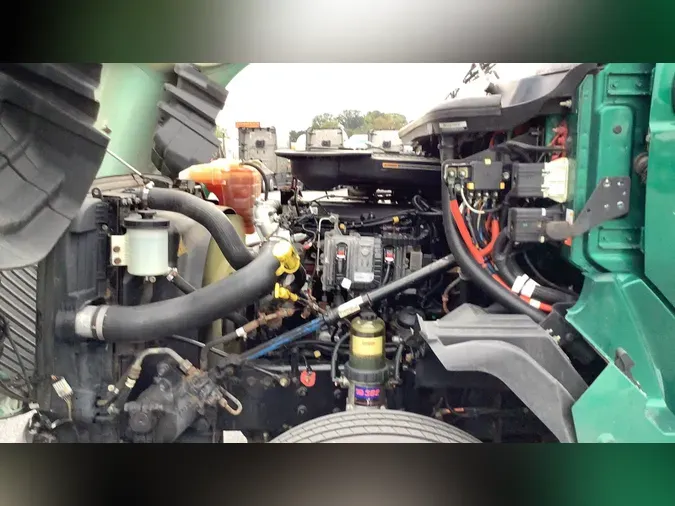 2021 International LTa7a713386eff0ff1f8590c7d7f278e78