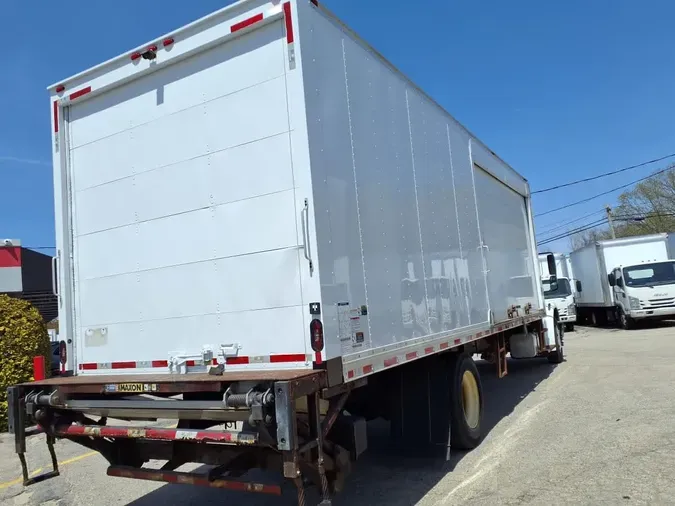 2018 FREIGHTLINER M2 106