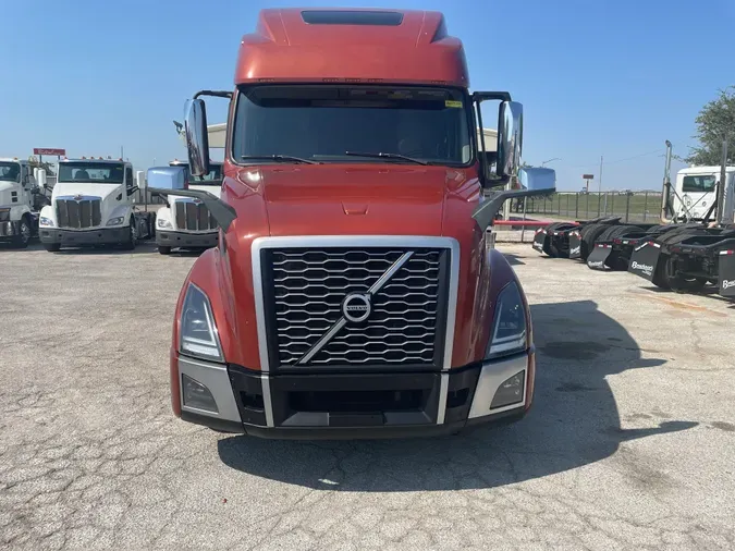 2022 VOLVO VNL64T860