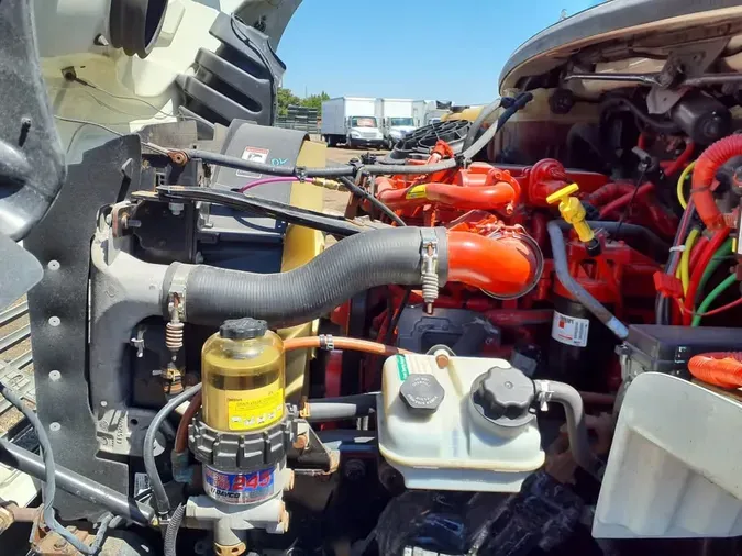 2019 FREIGHTLINER M2 106