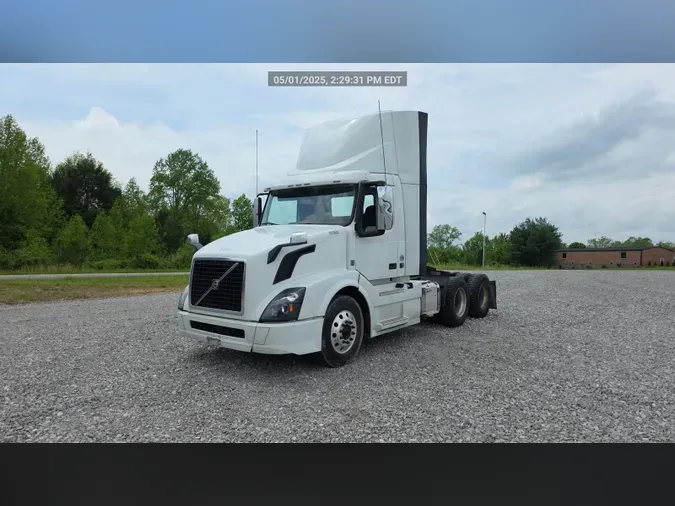 2018 Volvo VNL300