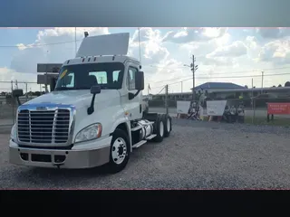 2019 FREIGHTLINER/MERCEDES CASCADIA 125