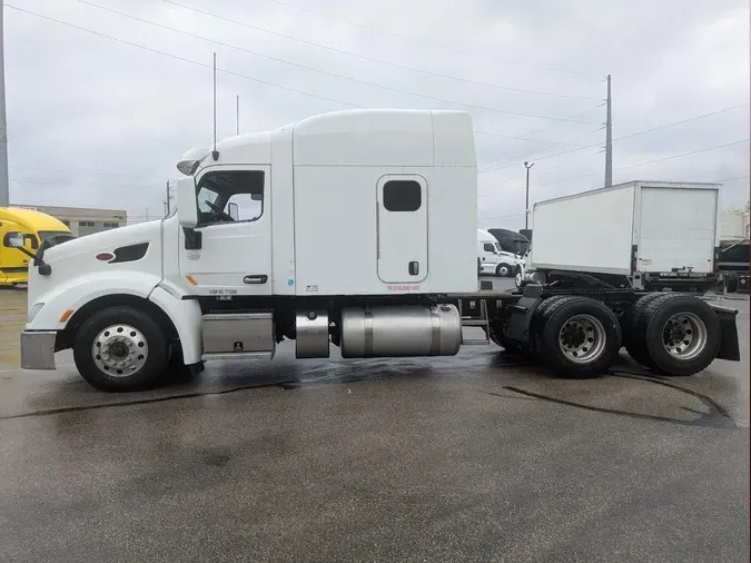 2022 Peterbilt 579a7b26a1cb7860c2ada923ca394f07bb6