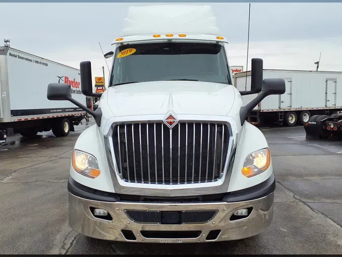 2019 NAVISTAR INTERNATIONAL LT625 SLPR CAB