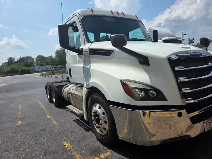 2019 FREIGHTLINER NEW CASCADIA PX12664