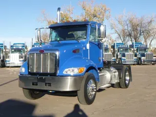 2017 Peterbilt 337