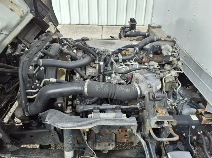 2018 ISUZU NPR HD