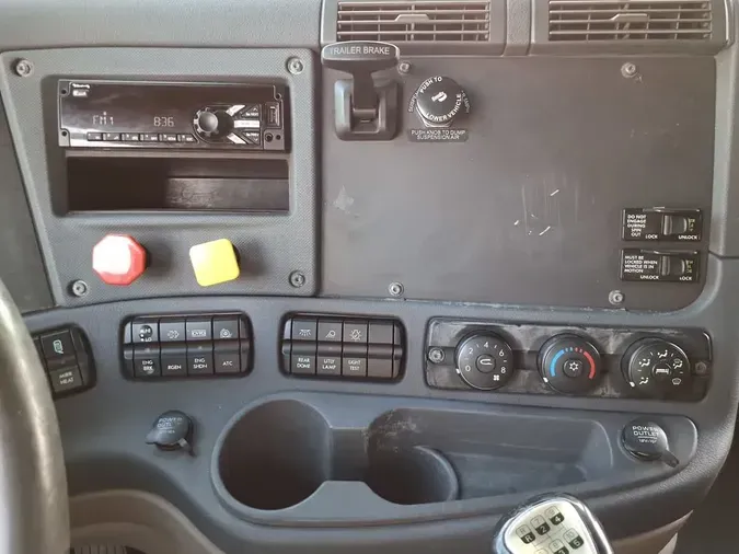 2019 FREIGHTLINER/MERCEDES CASCADIA 125a7bbce608bca3148acd22324df262616