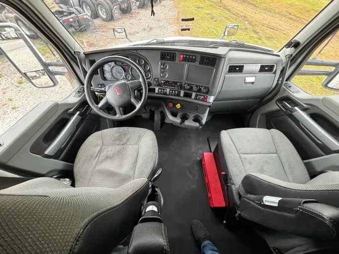 2022 Kenworth T680