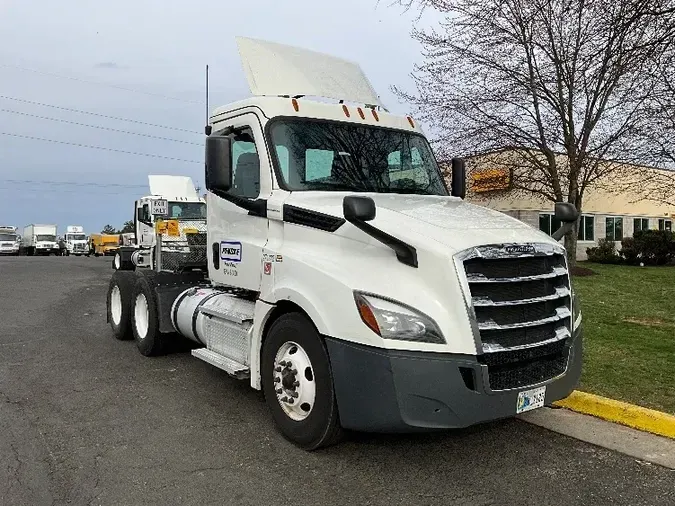 2020 Freightliner T12664STa7bc7eed39b19673428709a313fd3725
