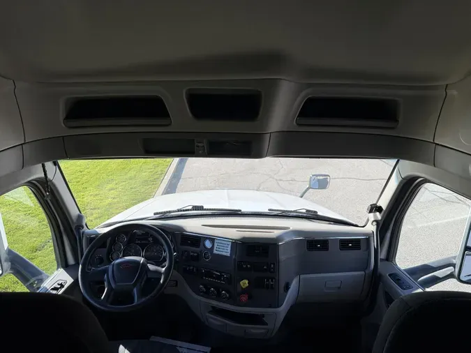 2022 Peterbilt 579