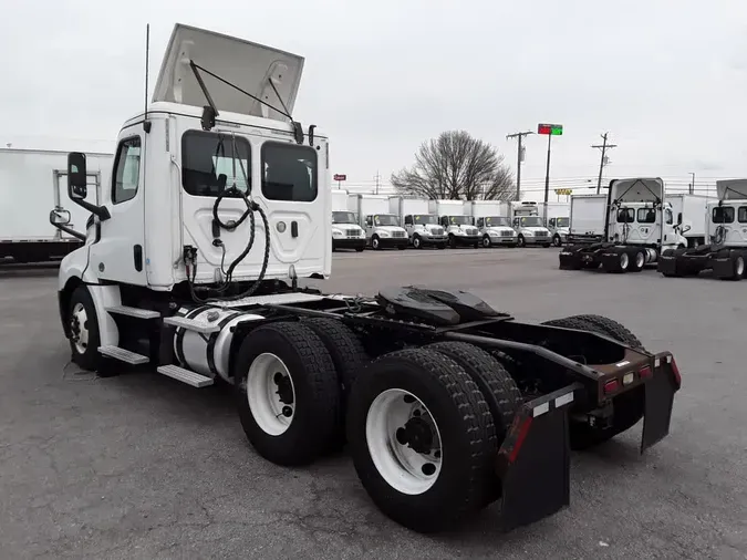 2019 FREIGHTLINER/MERCEDES CASCADIA