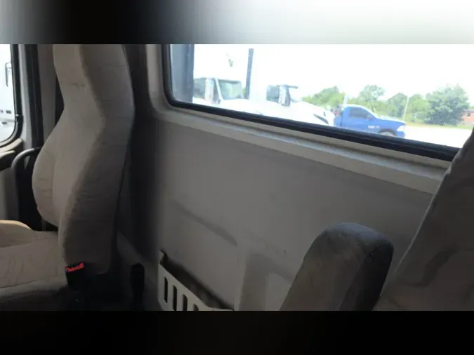 2018 Volvo VNL300