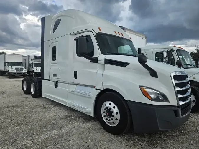 2019 FREIGHTLINER NEW CASCADIA PX12664