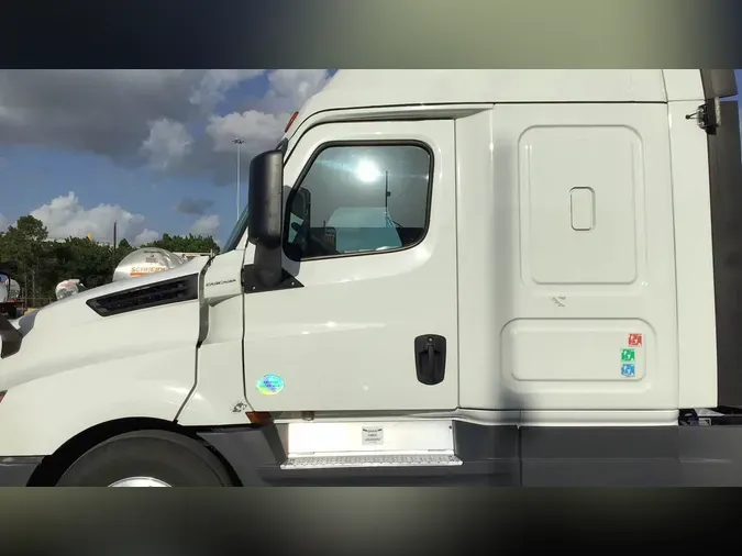 2020 Freightliner Cascadia