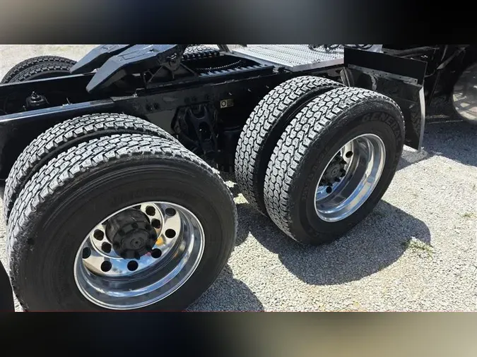 2020 PETERBILT 579