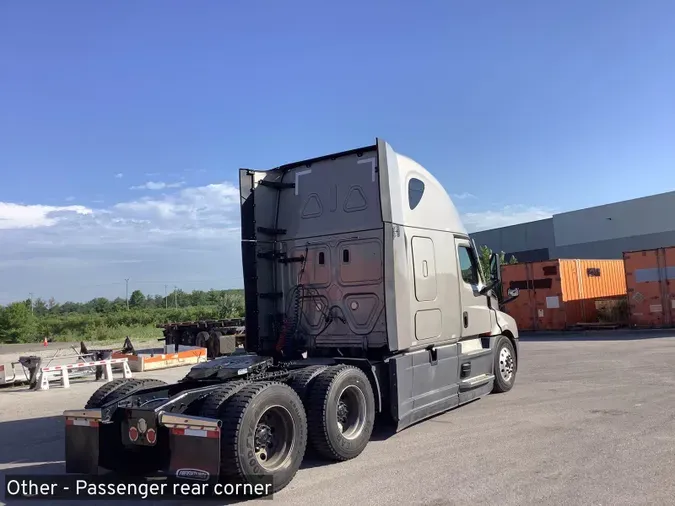 2023 Freightliner Cascadia 126