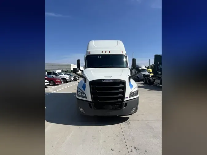 2022 Freightliner Cascadiaa7cccc757d628096dd7a20b531756ad4
