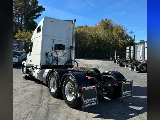 2018 VOLVO VNL64T670