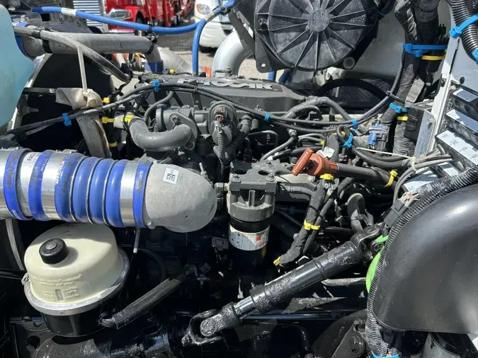 2020 Peterbilt 337