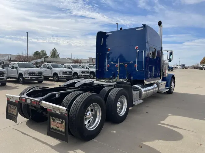 2024 Peterbilt 389a7d8976291d0598a2c017d90009d9ad2