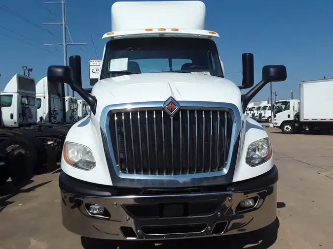2019 NAVISTAR INTERNATIONAL LT625 DAYCAB T/A