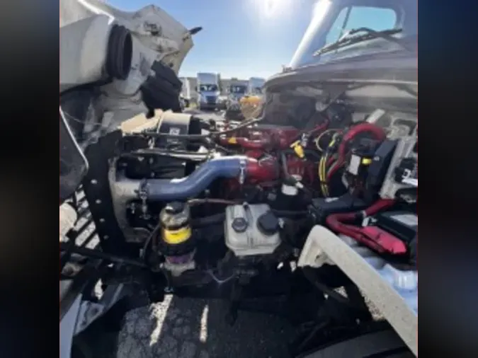 2019 FREIGHTLINER/MERCEDES M2 106