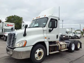 2018 Freightliner CASCADIA 125